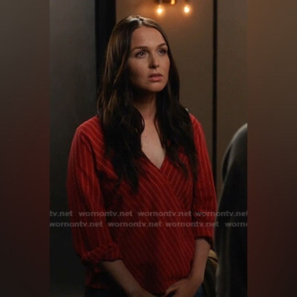 𝅺BCBGMAXAZRIA Venetian Red Hi-Low Wrap Blouse - Picture 7 of 7